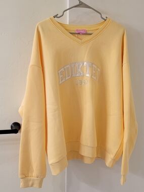 Edikted Pale Yellow Logo Sweatshirt